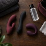 Sextoys en silicone disposés avec gel, chiffon doux et pochette de rangement